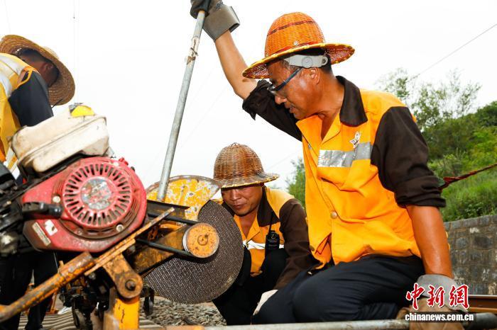 京承铁路水毁路段抢修推进 多座桥梁改建增强泄洪能力