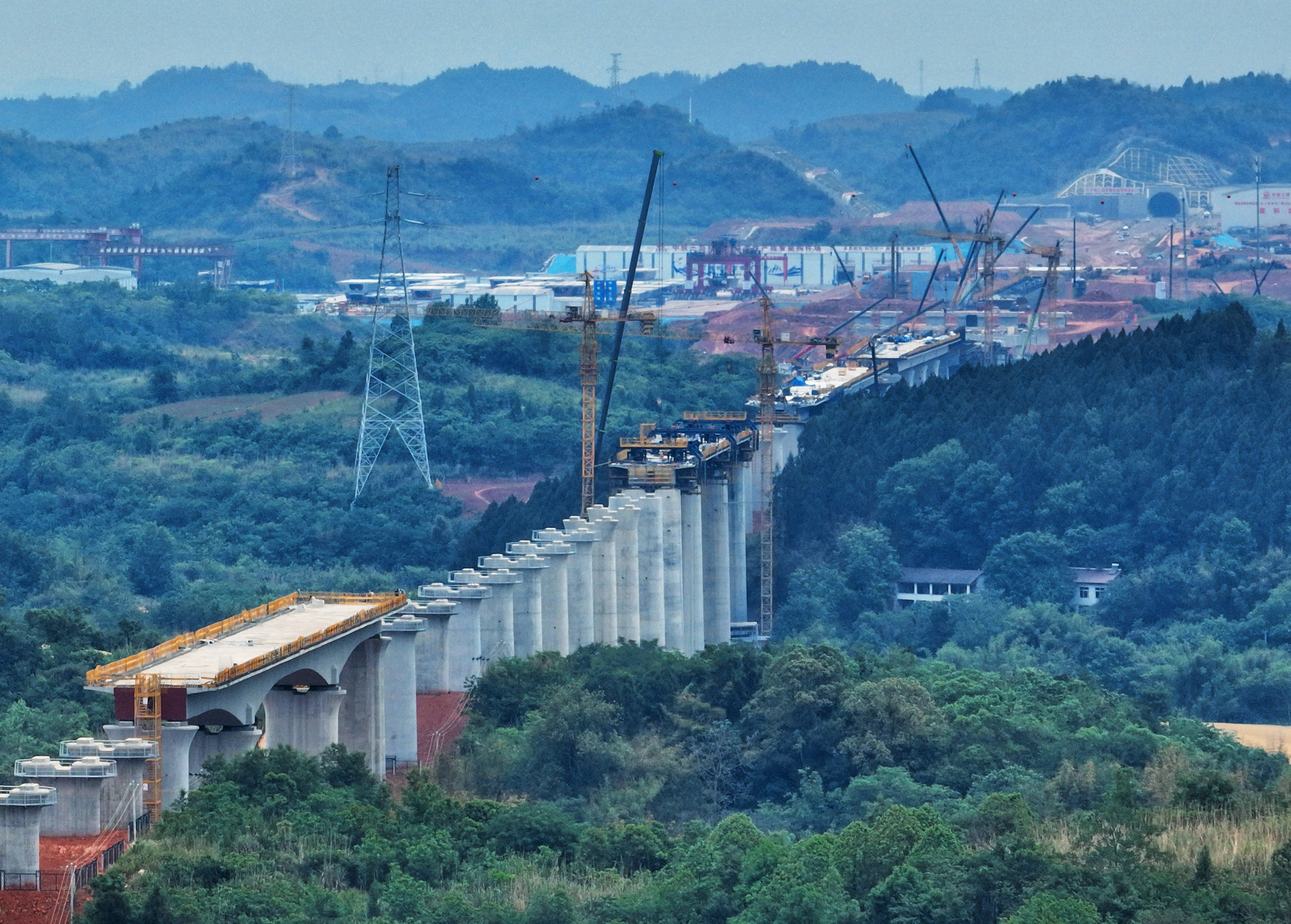 成渝高铁-成都高铁乘务员招聘官网