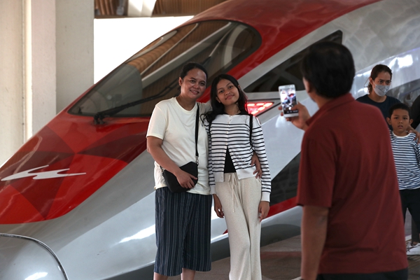 中国高铁：从技术引领到全球脉搏，重塑世界轨道交通格局