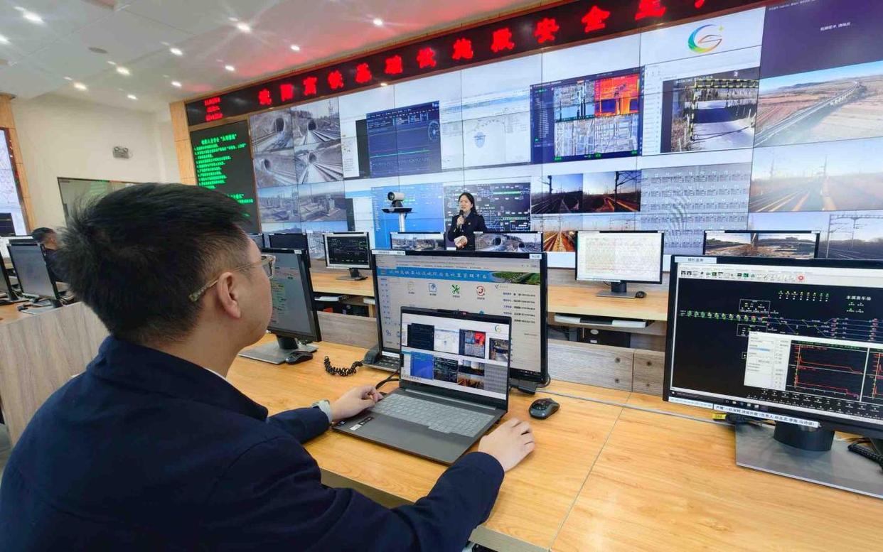 科技铸盾，雪原为径！东北高铁“黑科技”守护林海雪原平安途