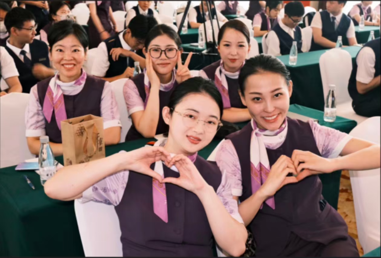 客流创新高、服务再升级！2026年全国铁路春运圆满收官，“流动中国”活力奔涌