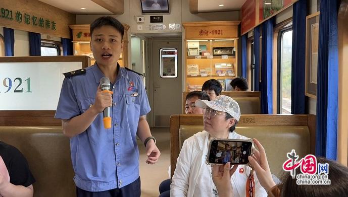 “铁路+红色+电影”解锁春日出行新姿势